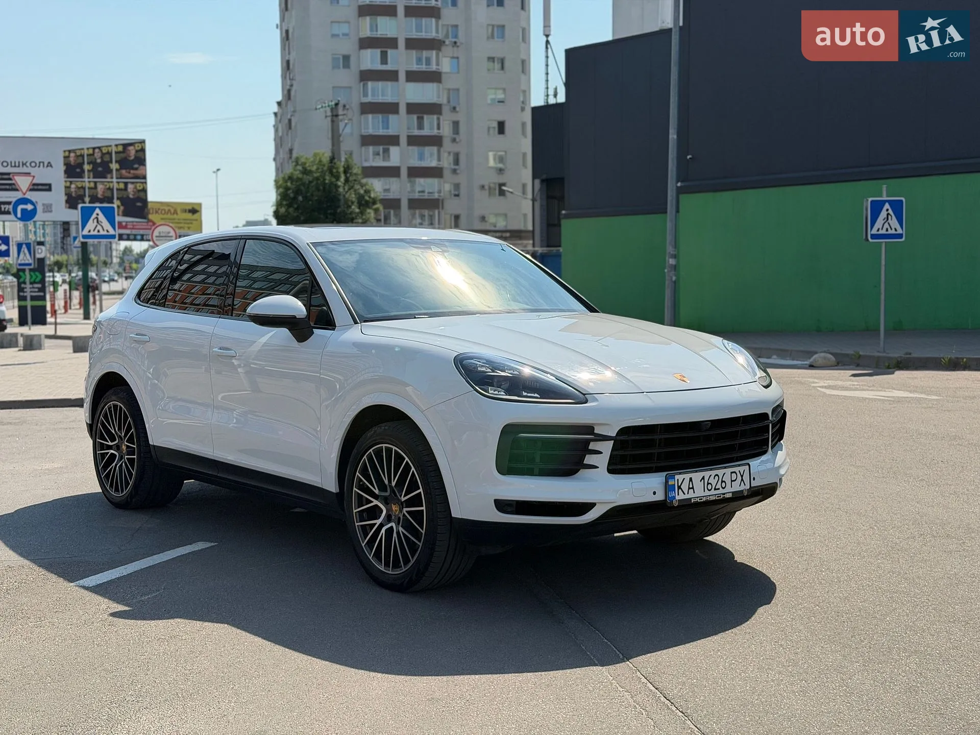 2020 Porsche Cayenne - мініатюра 8