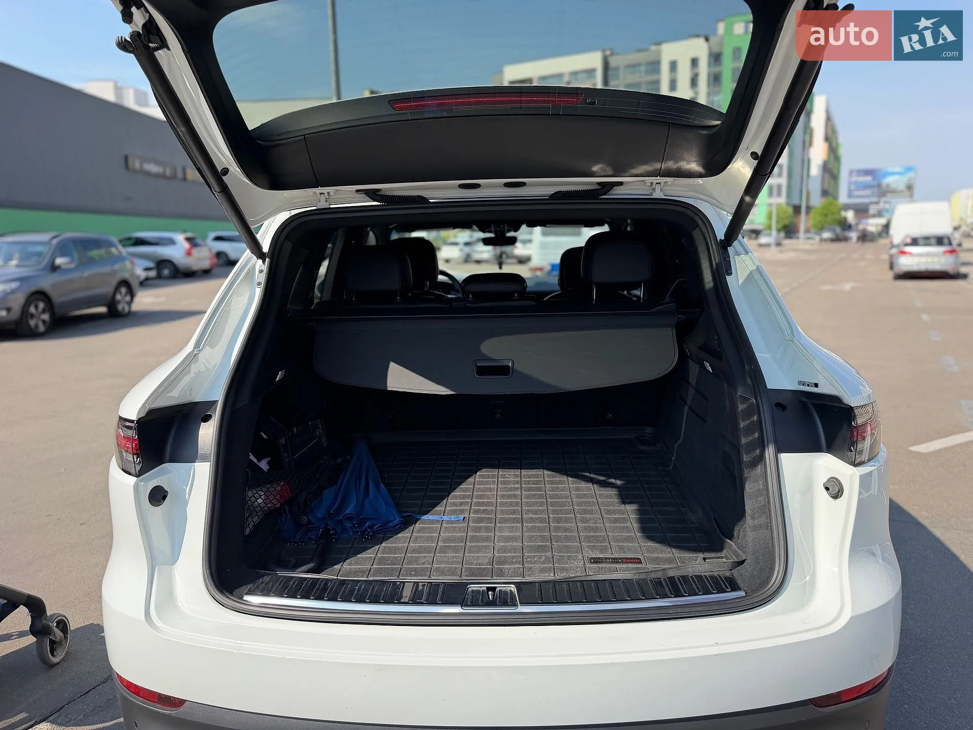 2020 Porsche Cayenne - мініатюра 11