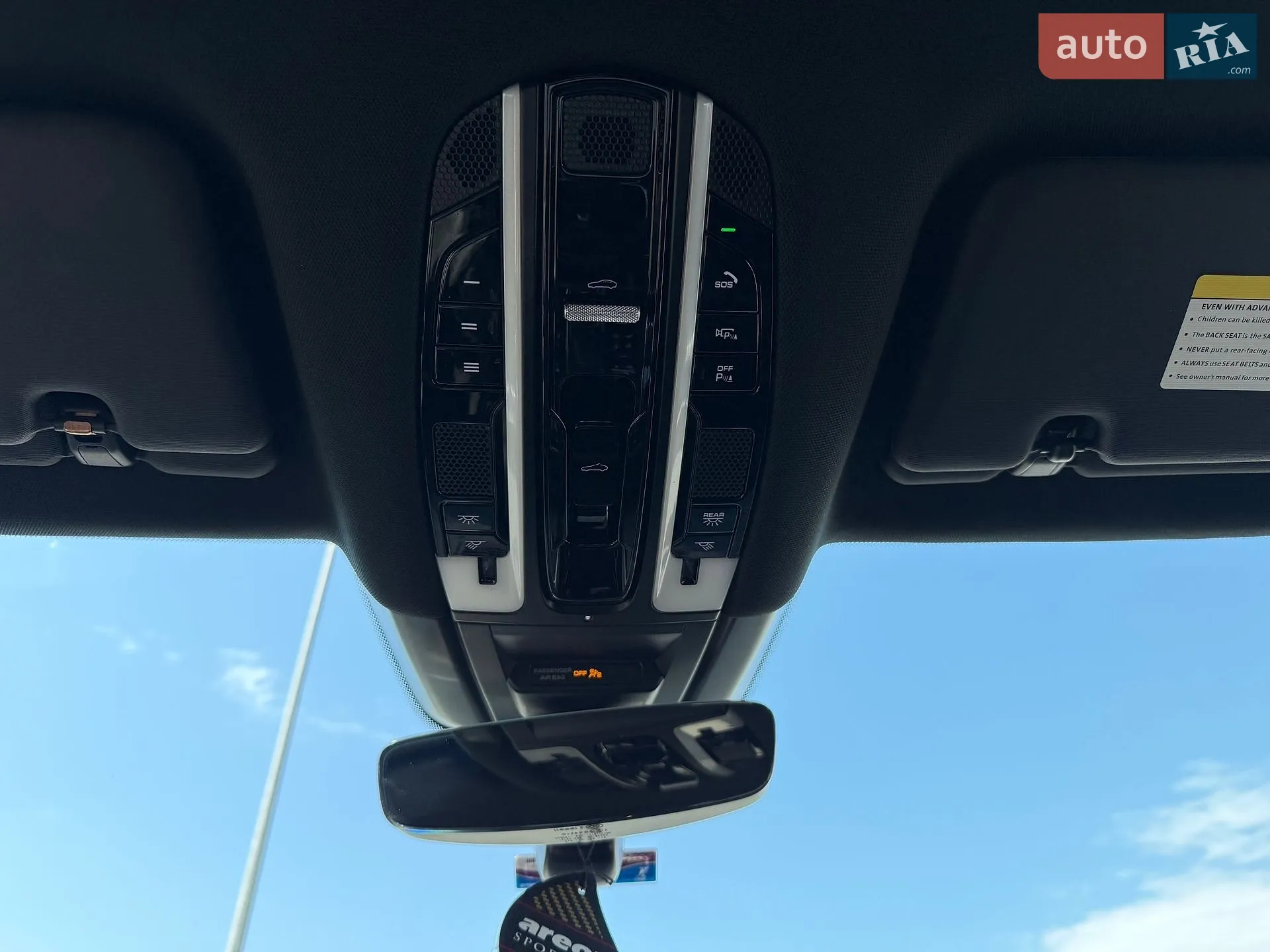 2020 Porsche Cayenne - мініатюра 17