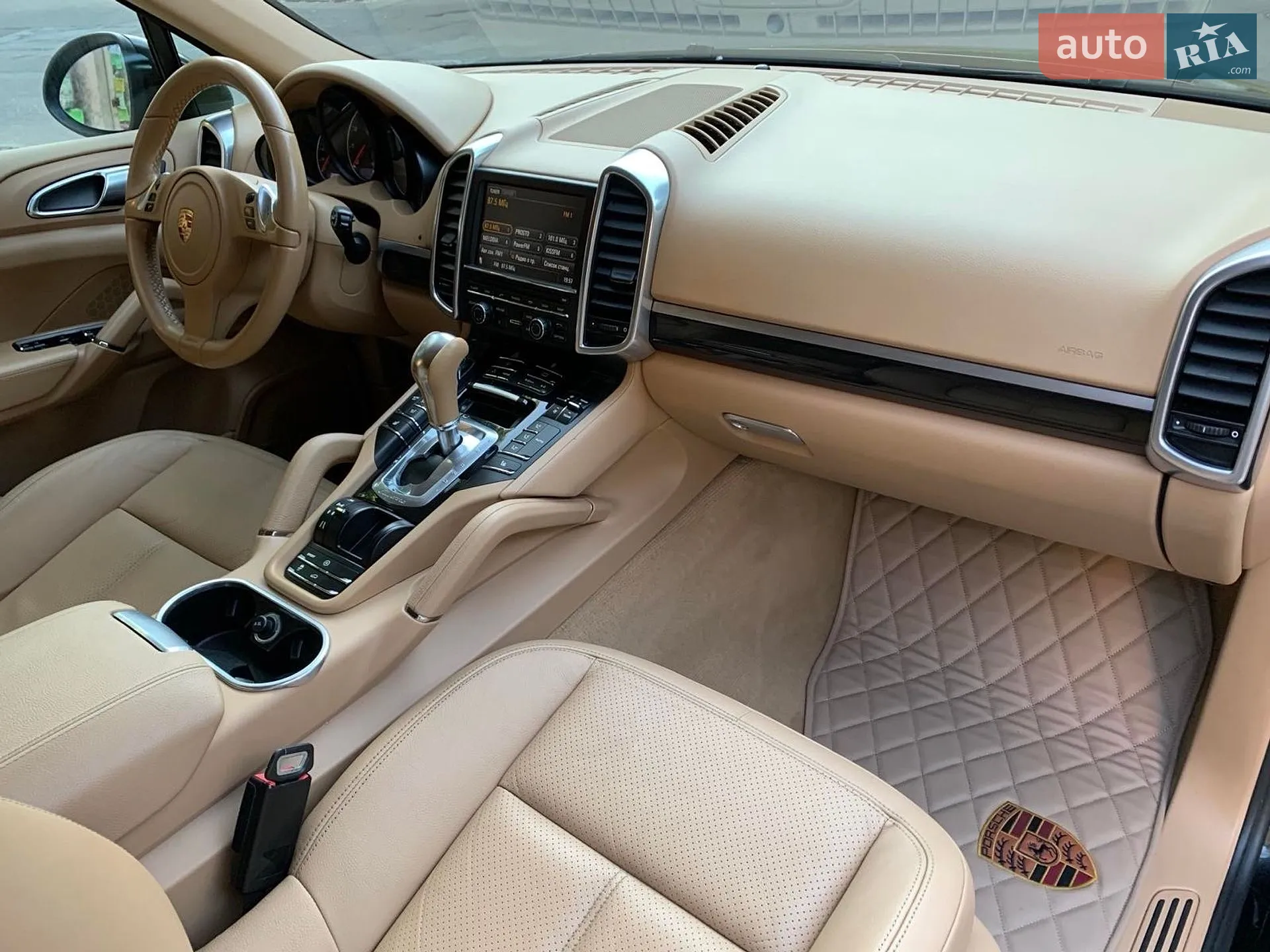 2011 Porsche Cayenne - мініатюра 27