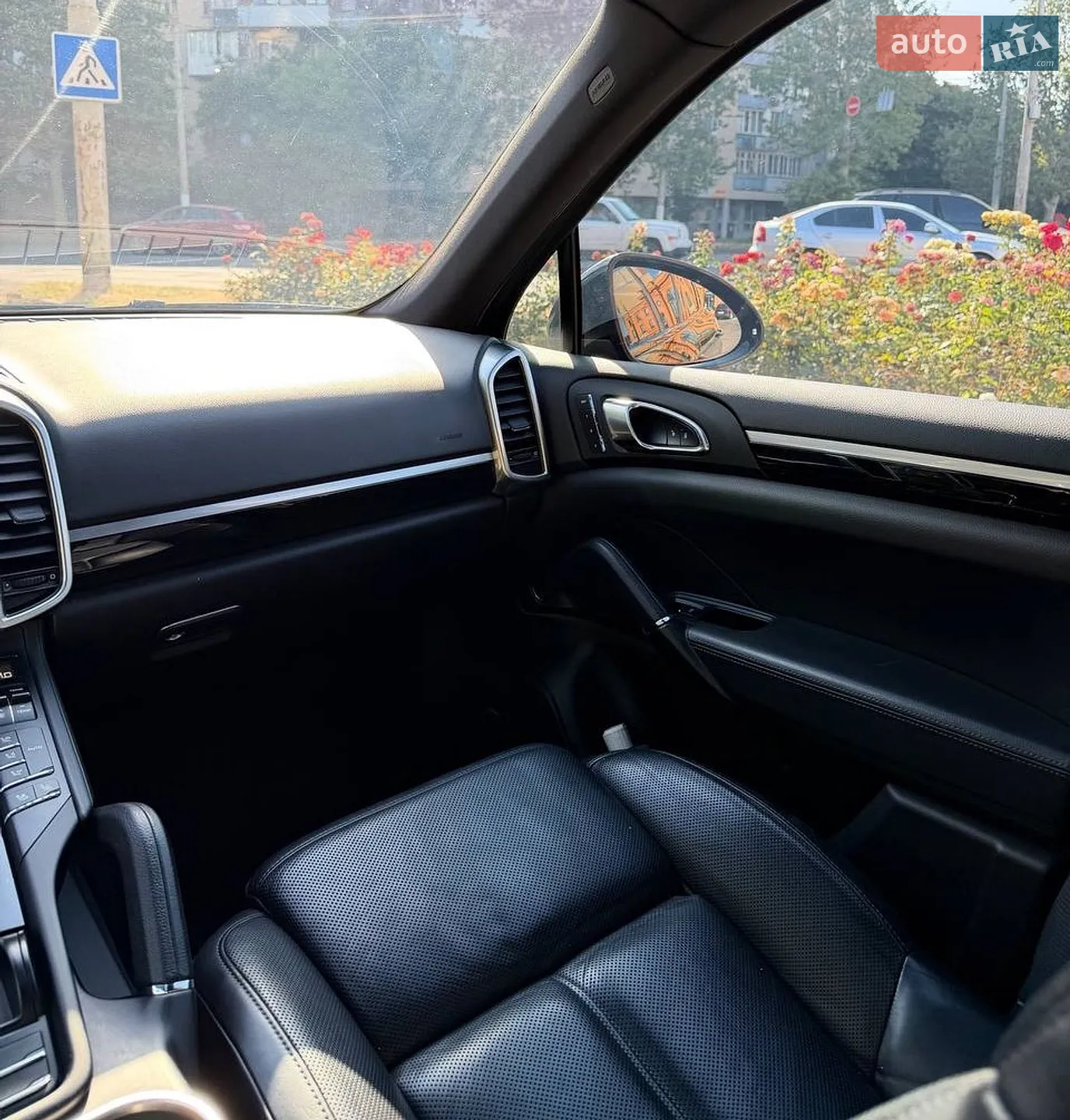 2016 Porsche Cayenne - мініатюра 24