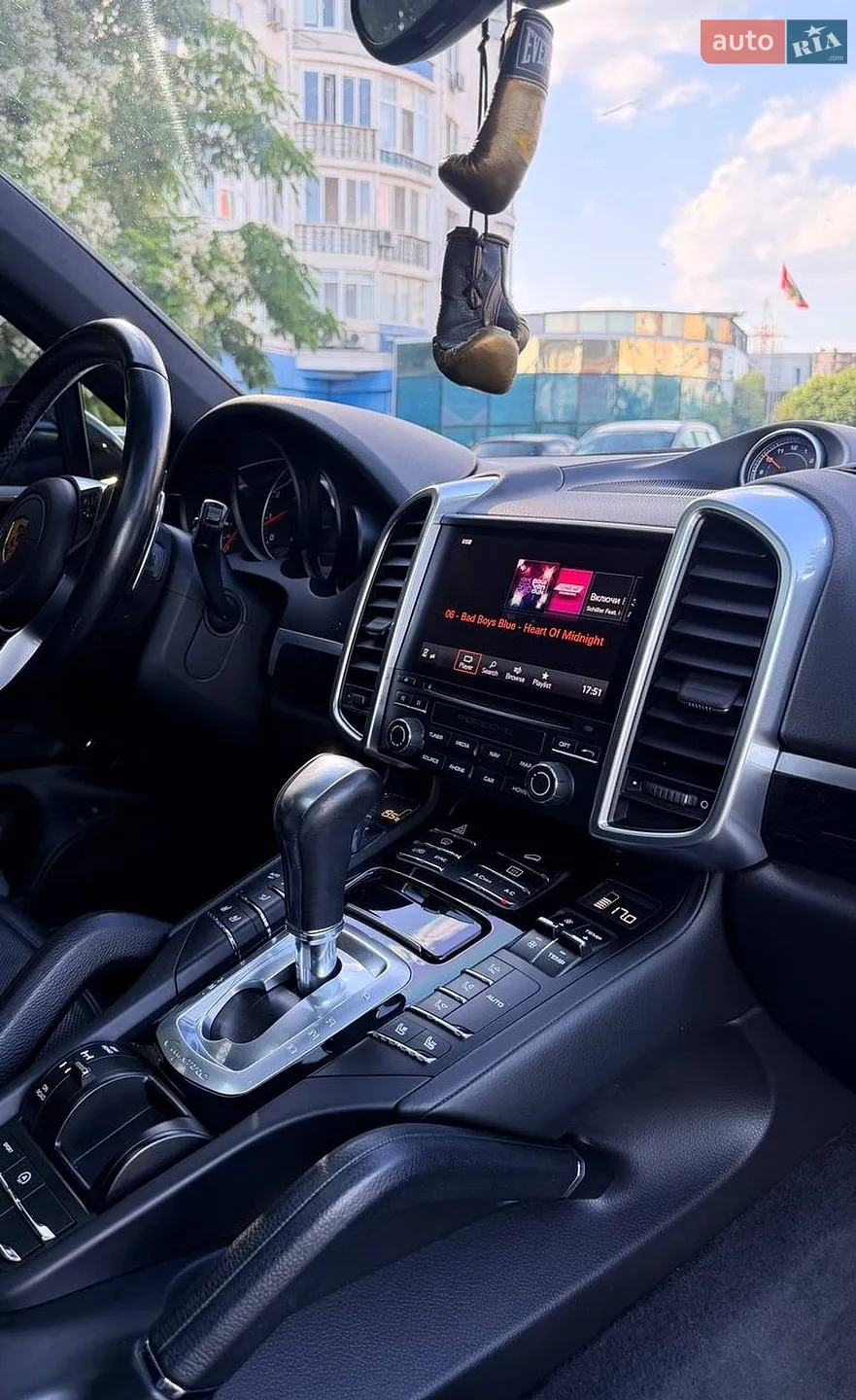 2016 Porsche Cayenne - мініатюра 34