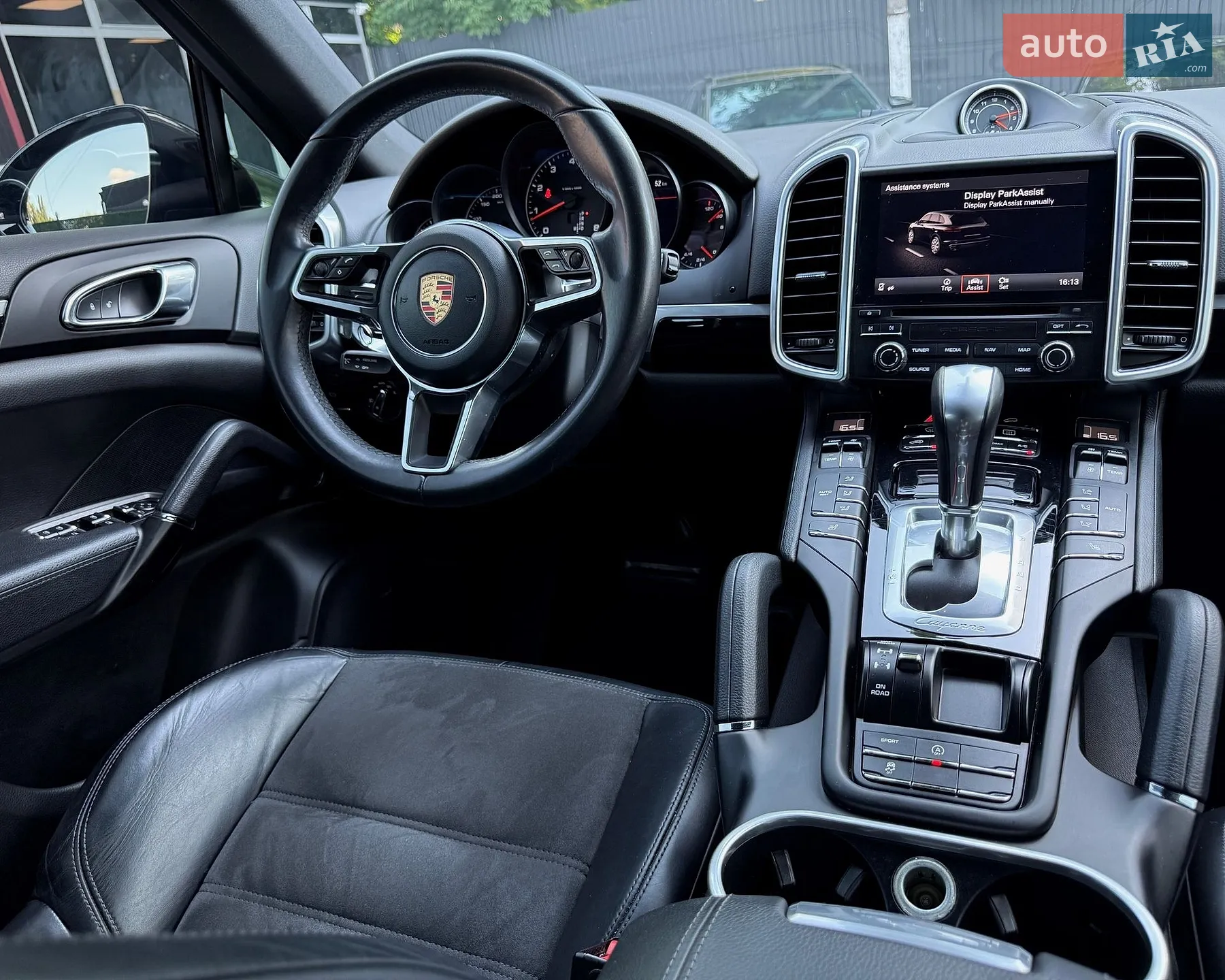 2017 Porsche Cayenne - мініатюра 20
