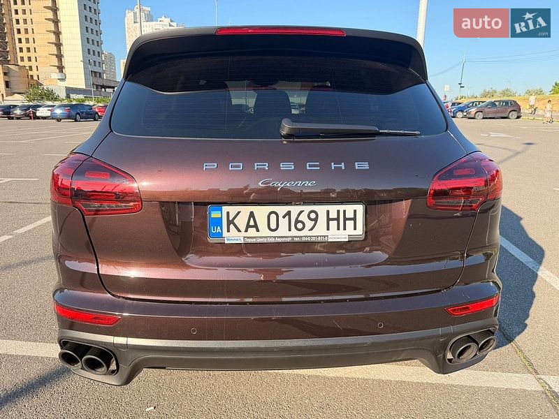 Porsche Cayenne 2016