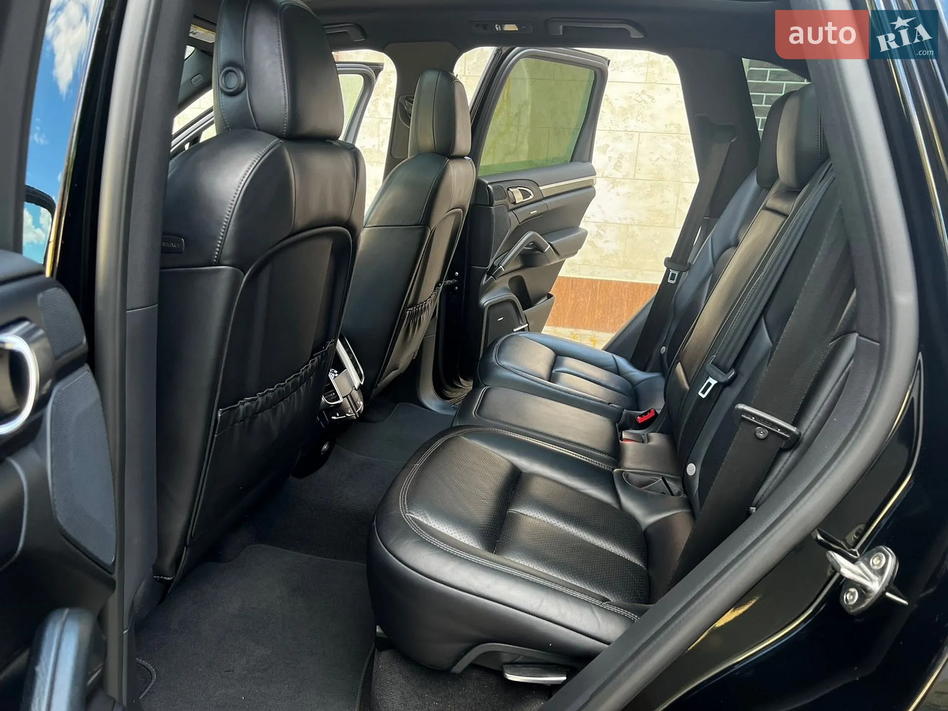 2015 Porsche Cayenne - мініатюра 14