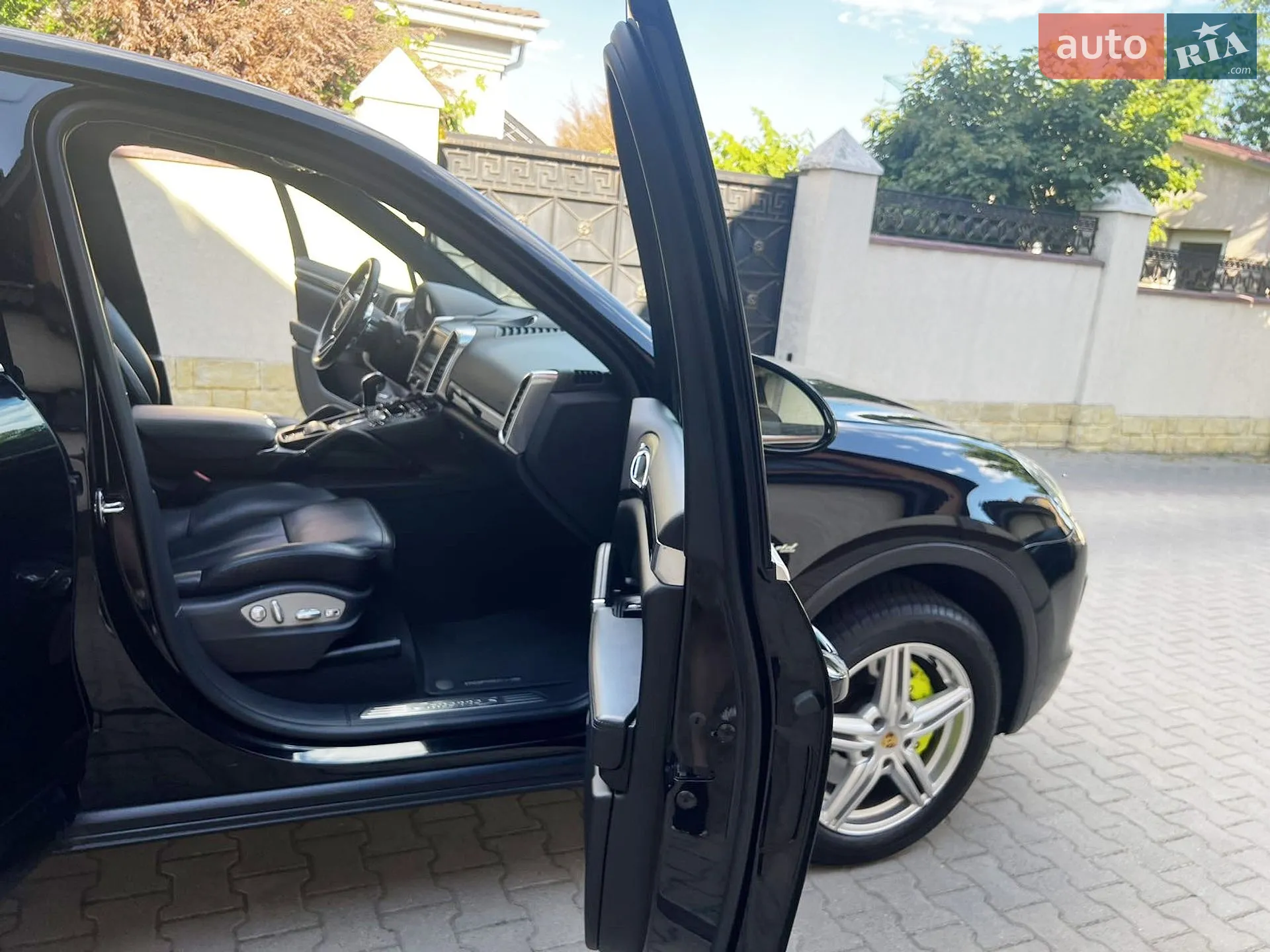 2015 Porsche Cayenne - мініатюра 17