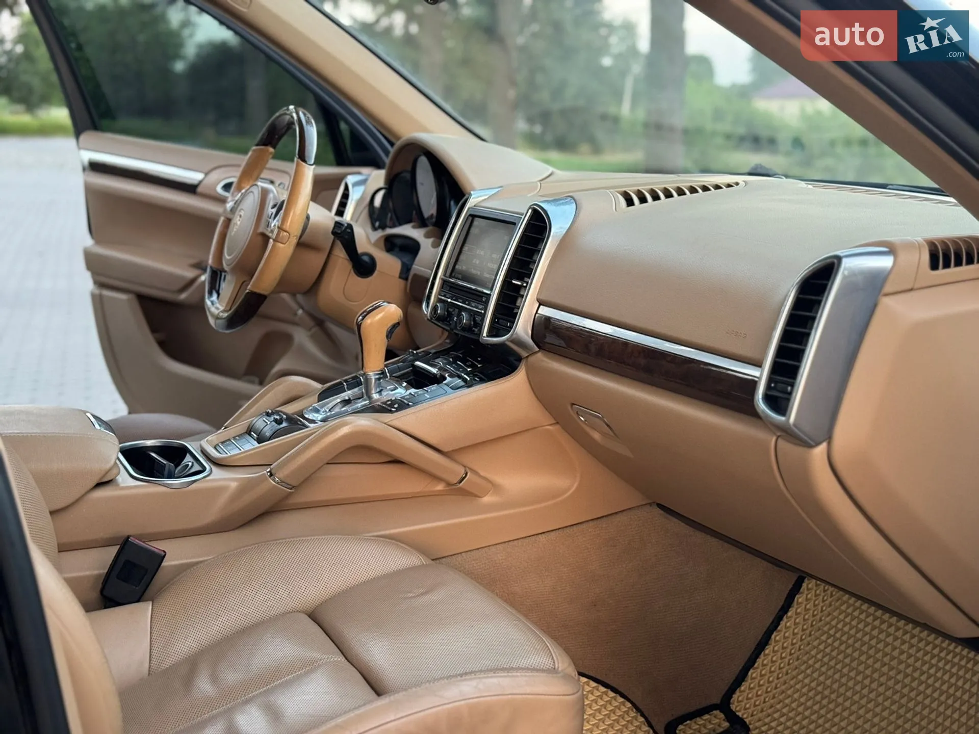 2011 Porsche Cayenne - мініатюра 21