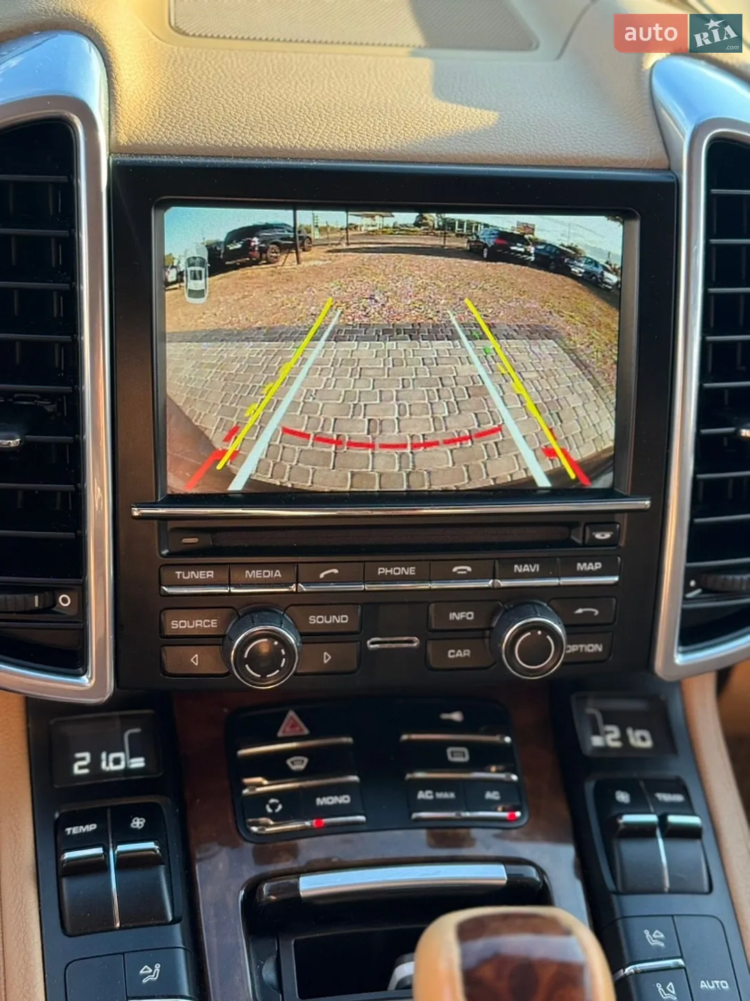 2011 Porsche Cayenne - мініатюра 38