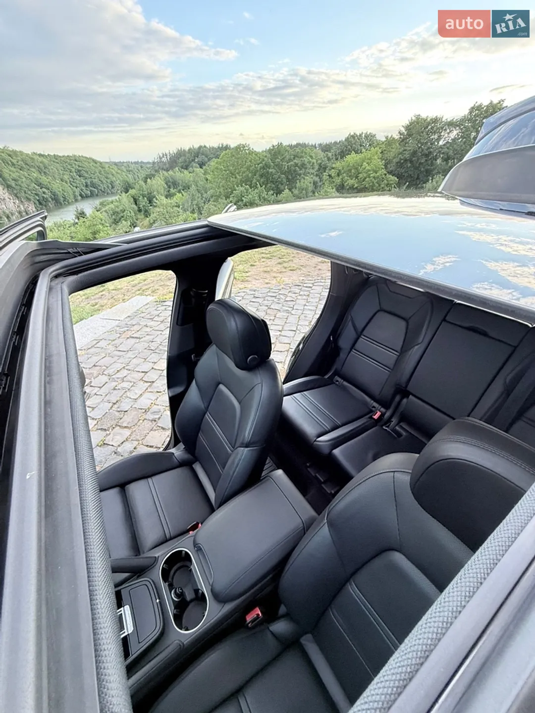 2020 Porsche Cayenne - мініатюра 17