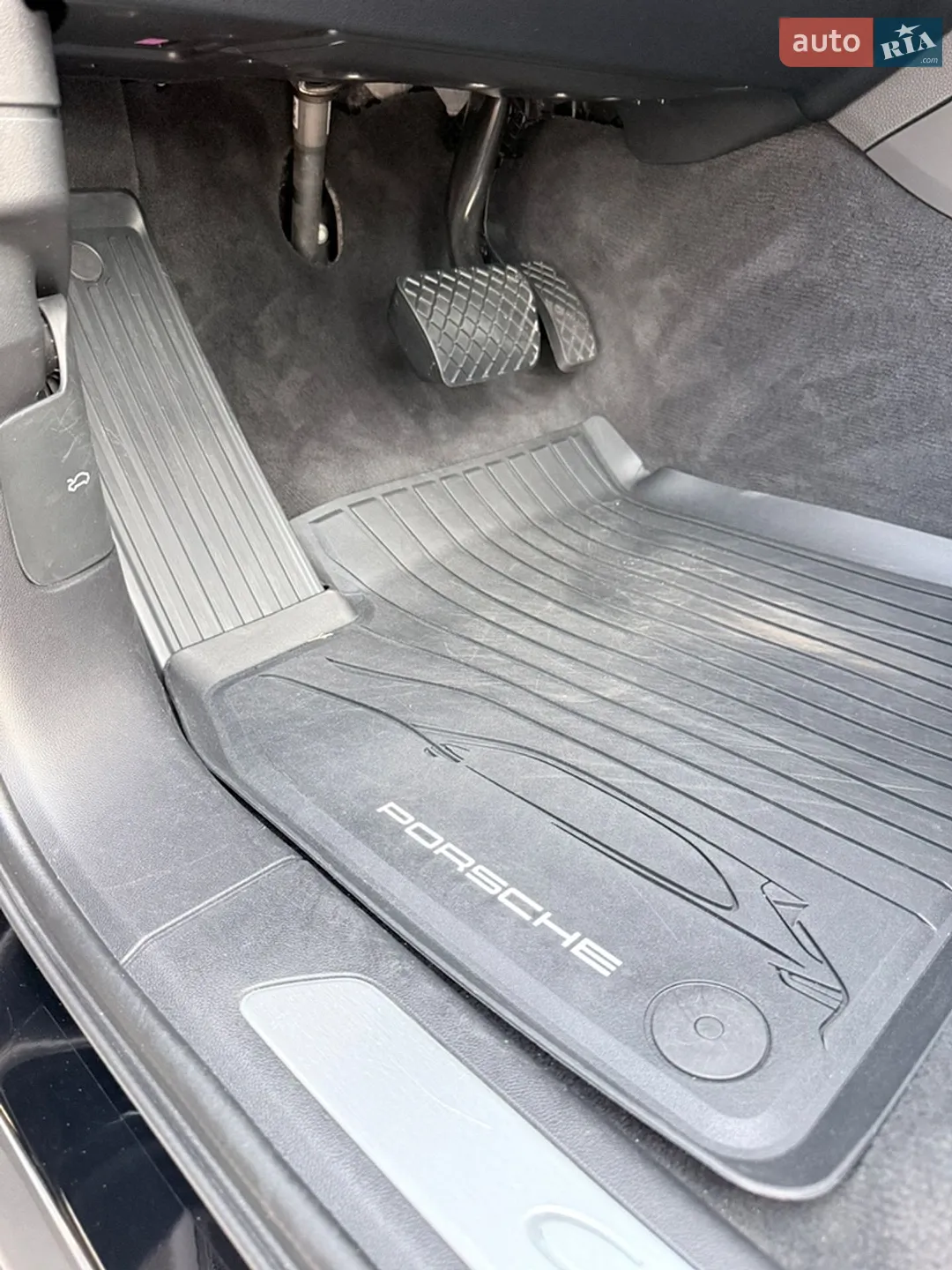 2020 Porsche Cayenne - мініатюра 38