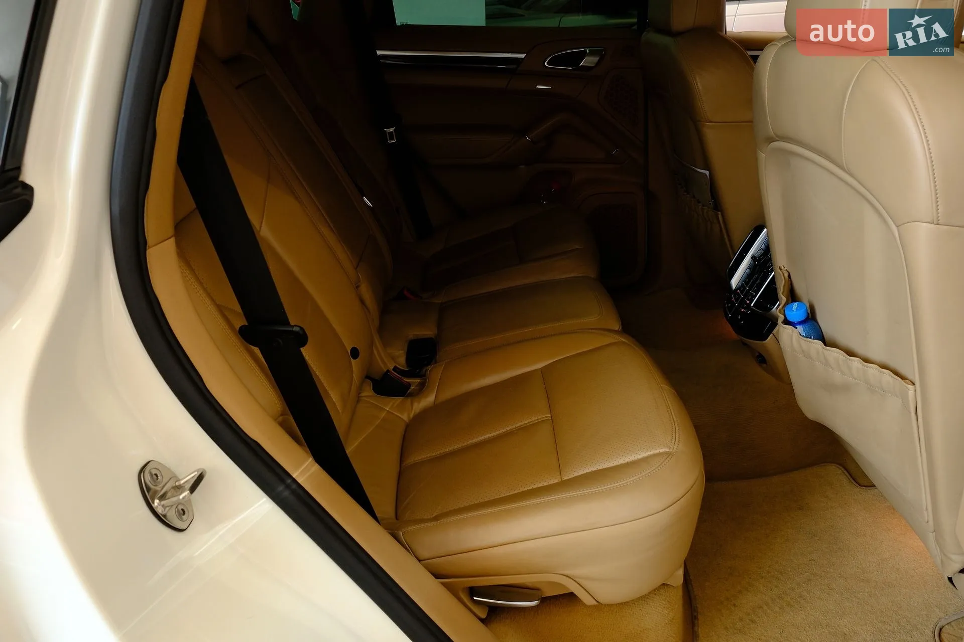 2011 Porsche Cayenne - мініатюра 27