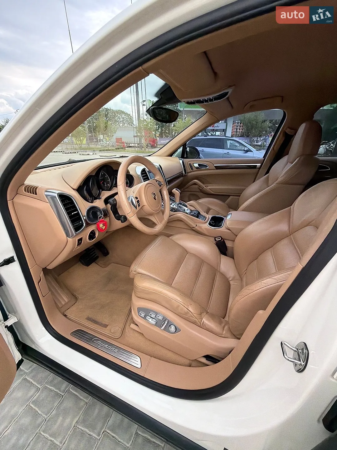 2011 Porsche Cayenne - мініатюра 9