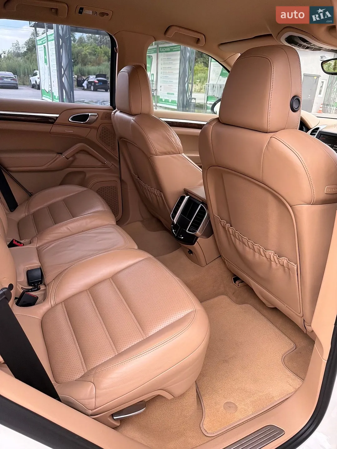 2011 Porsche Cayenne - мініатюра 15