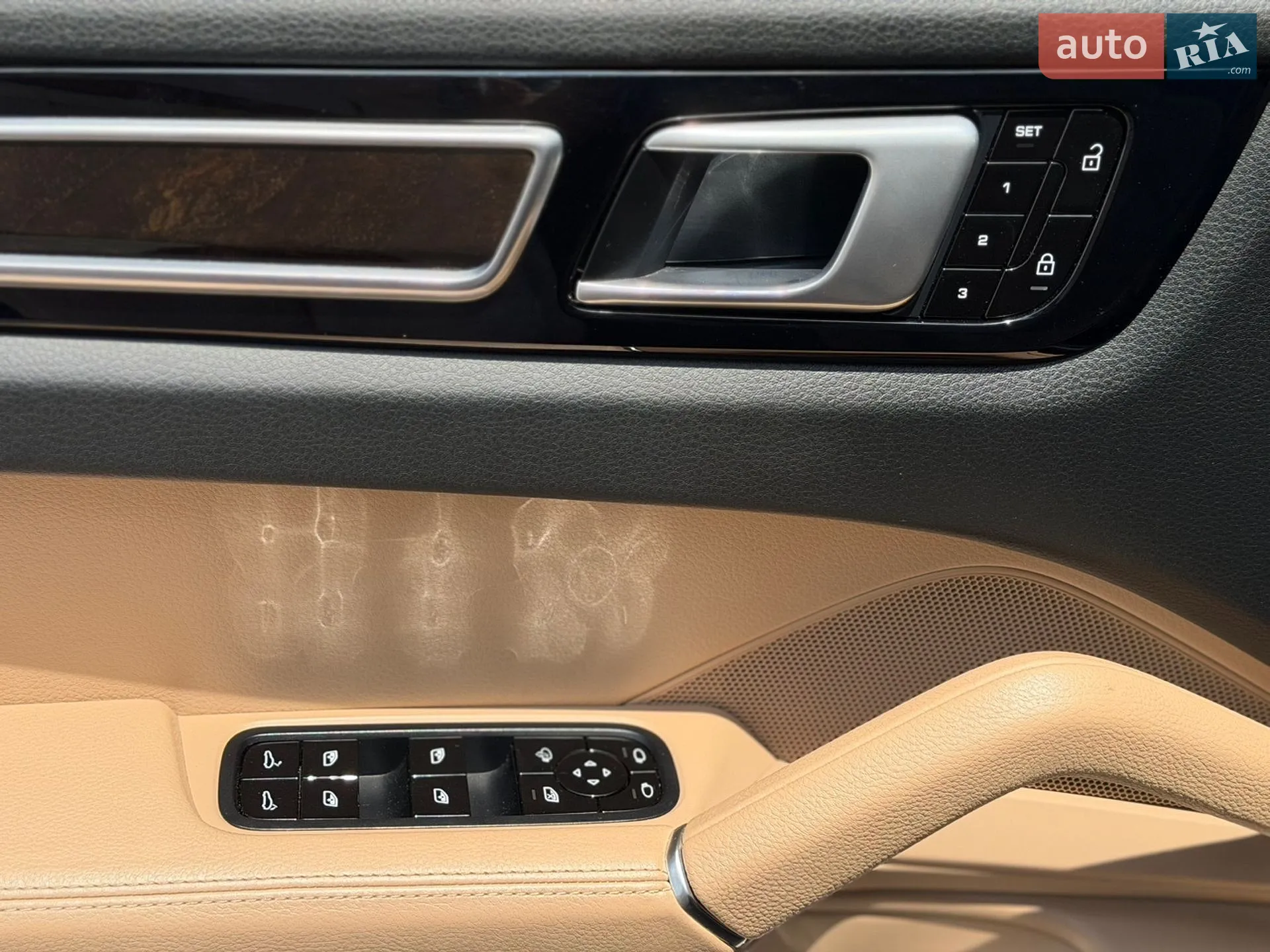 2019 Porsche Cayenne - мініатюра 35