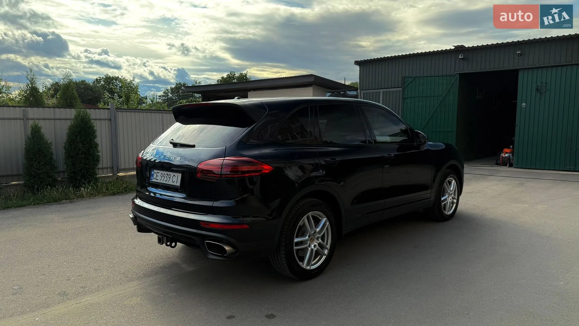 2015 Porsche Cayenne - мініатюра 3
