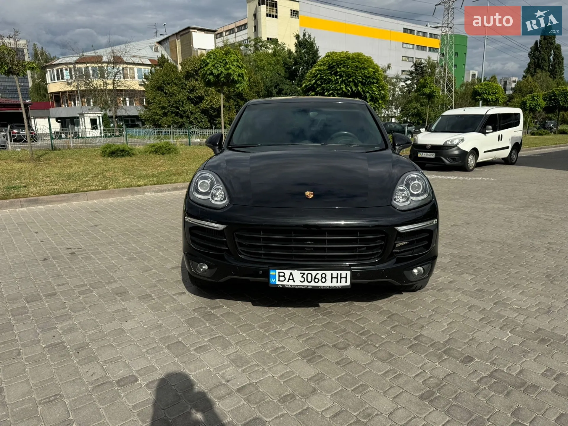 2016 Porsche Cayenne - мініатюра 2