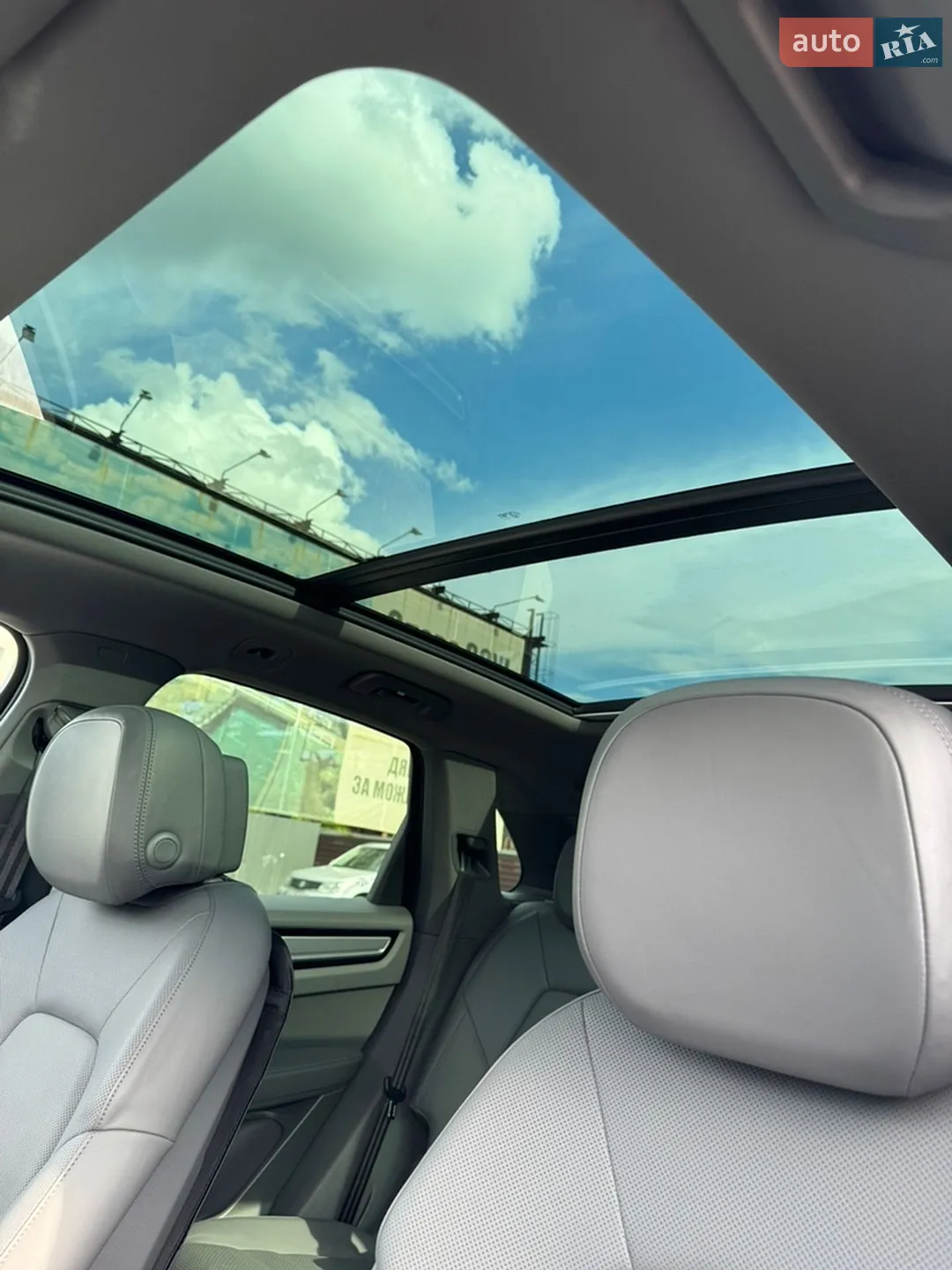 2021 Porsche Cayenne - мініатюра 8
