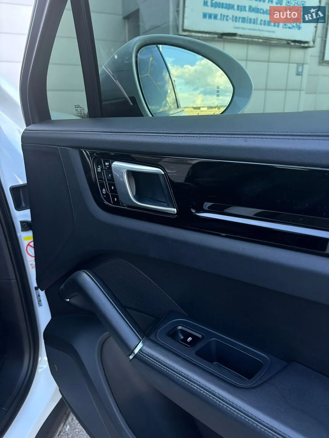 2019 Porsche Cayenne - мініатюра 21