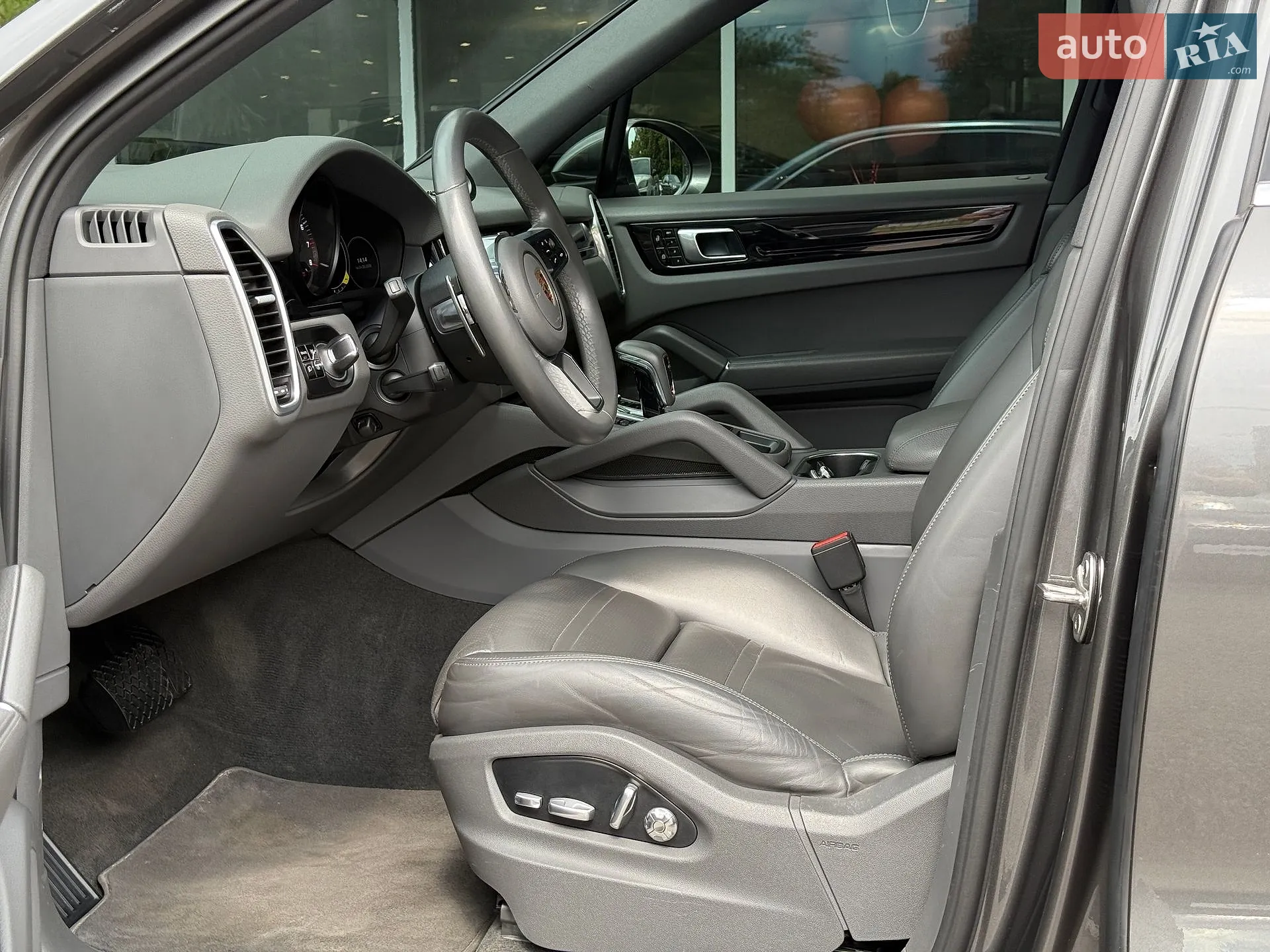 2019 Porsche Cayenne - мініатюра 13