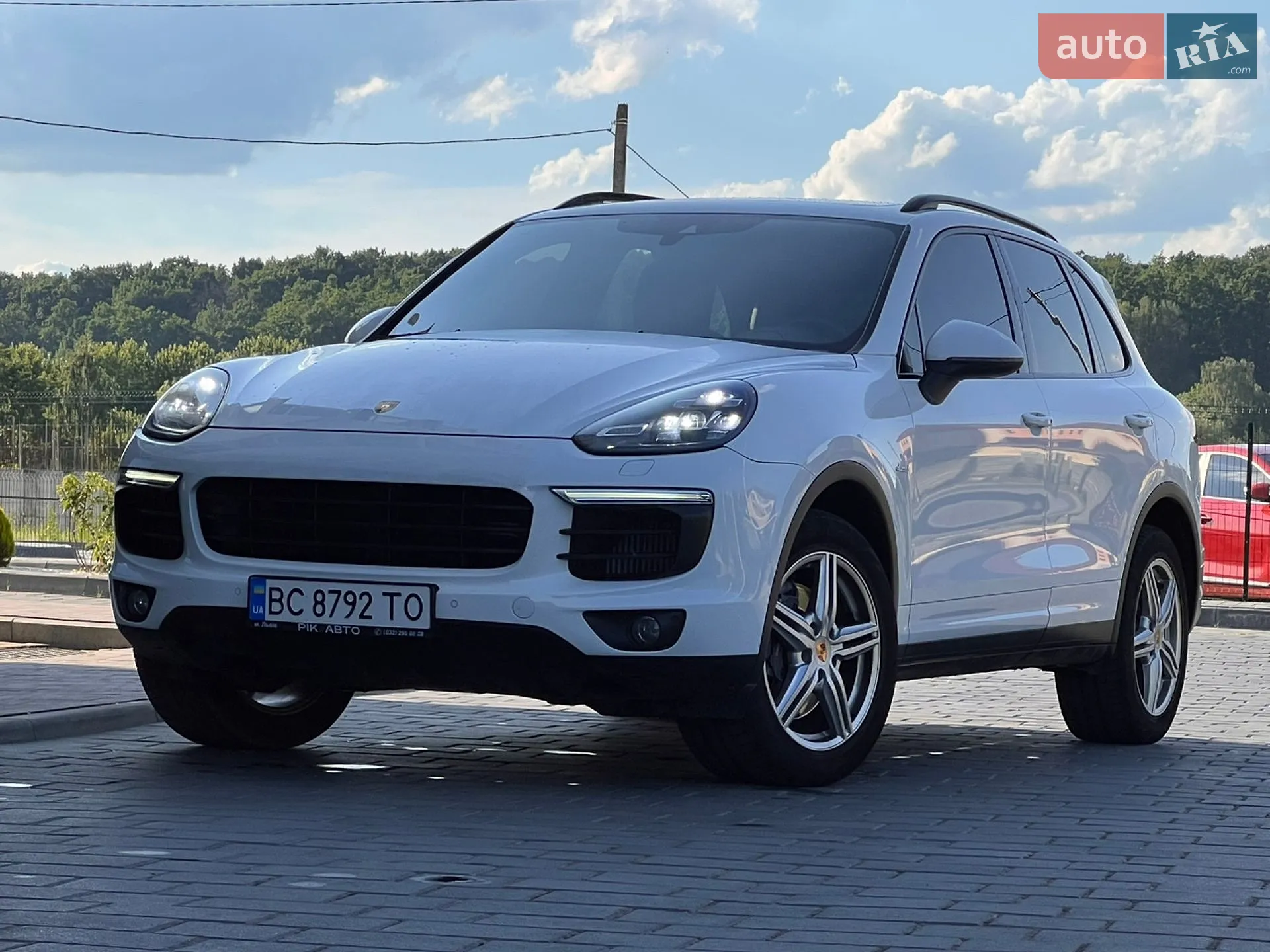 2016 Porsche Cayenne - мініатюра 9