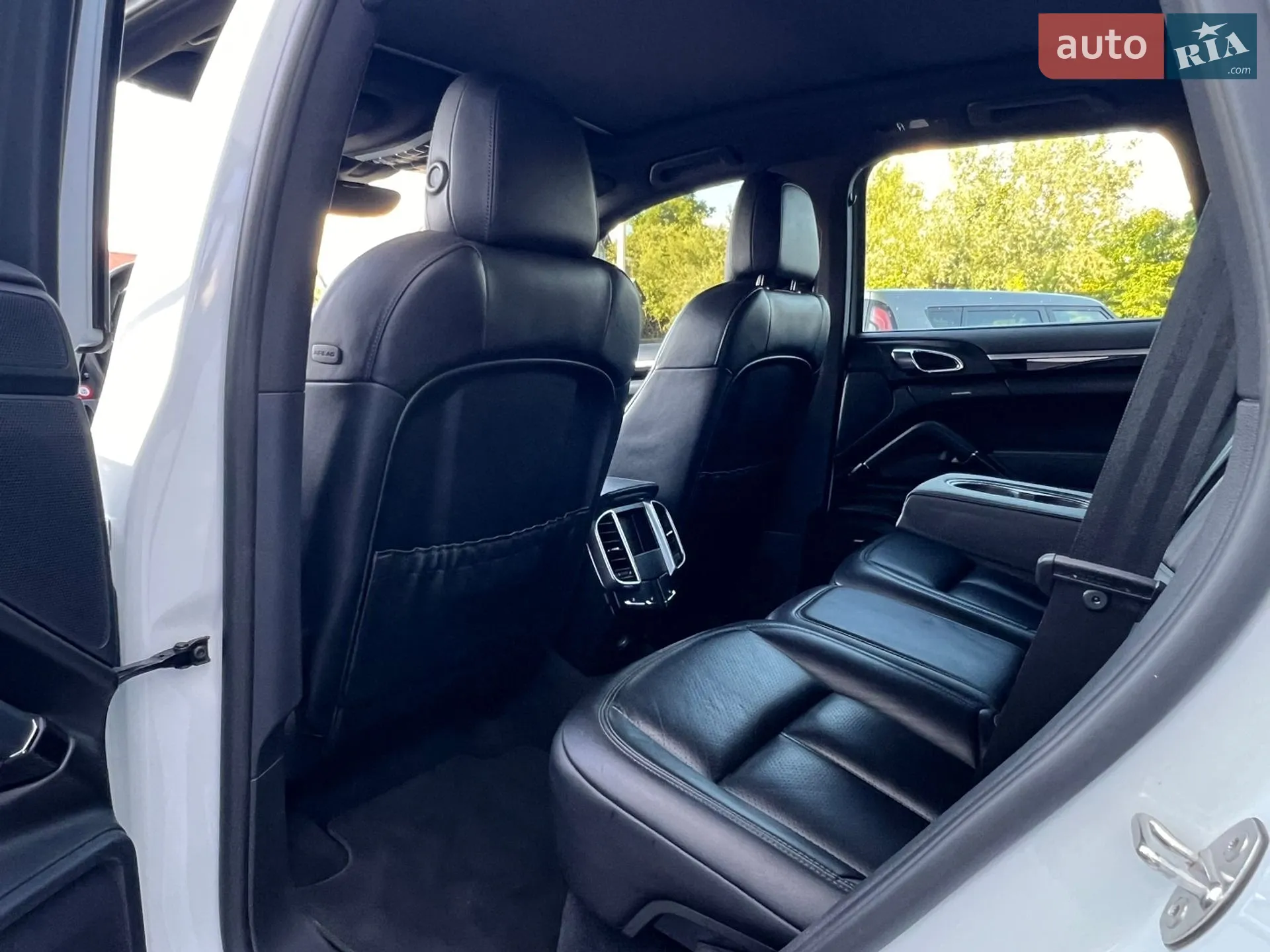 2016 Porsche Cayenne - мініатюра 42