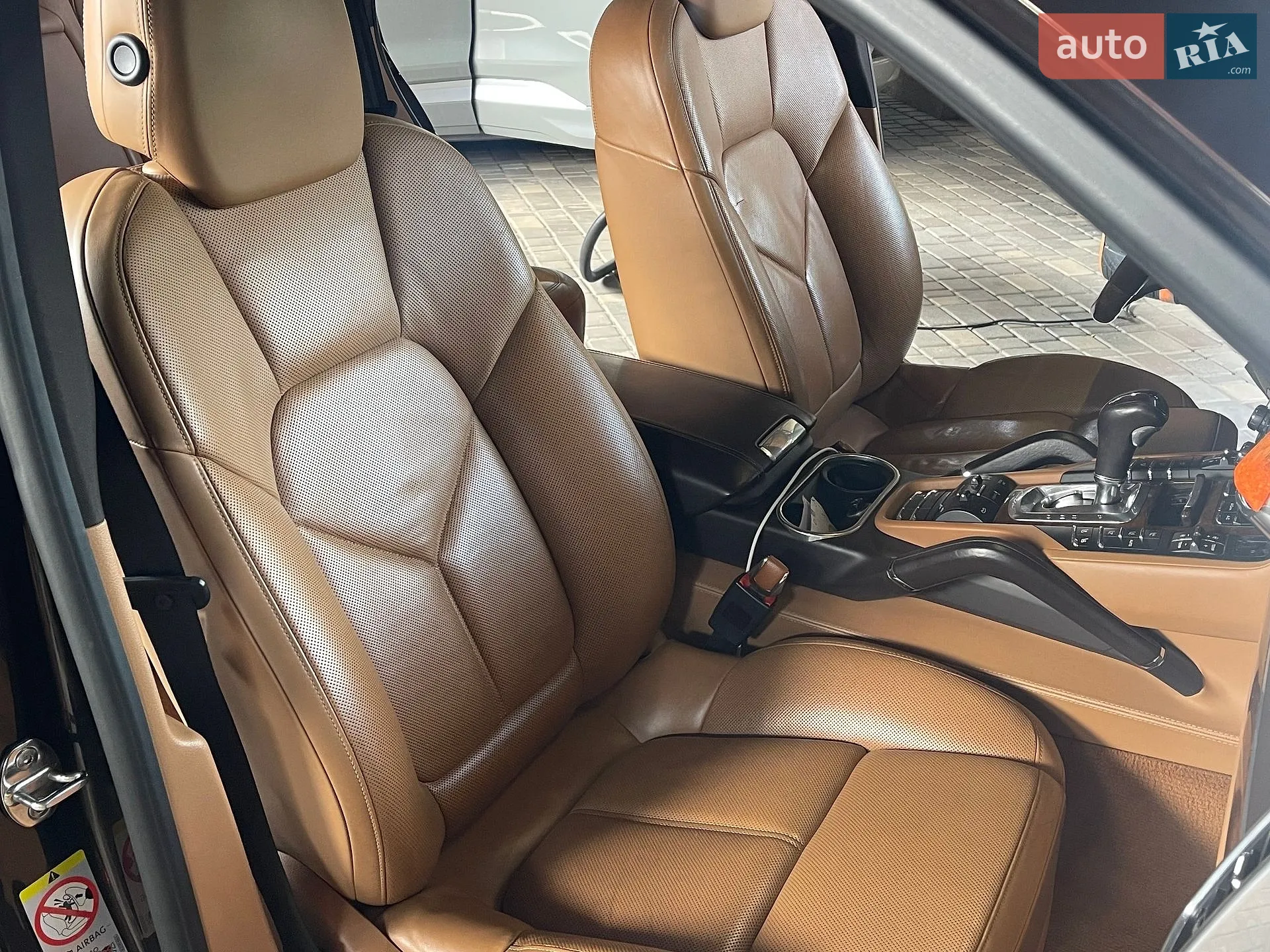 2013 Porsche Cayenne - мініатюра 3