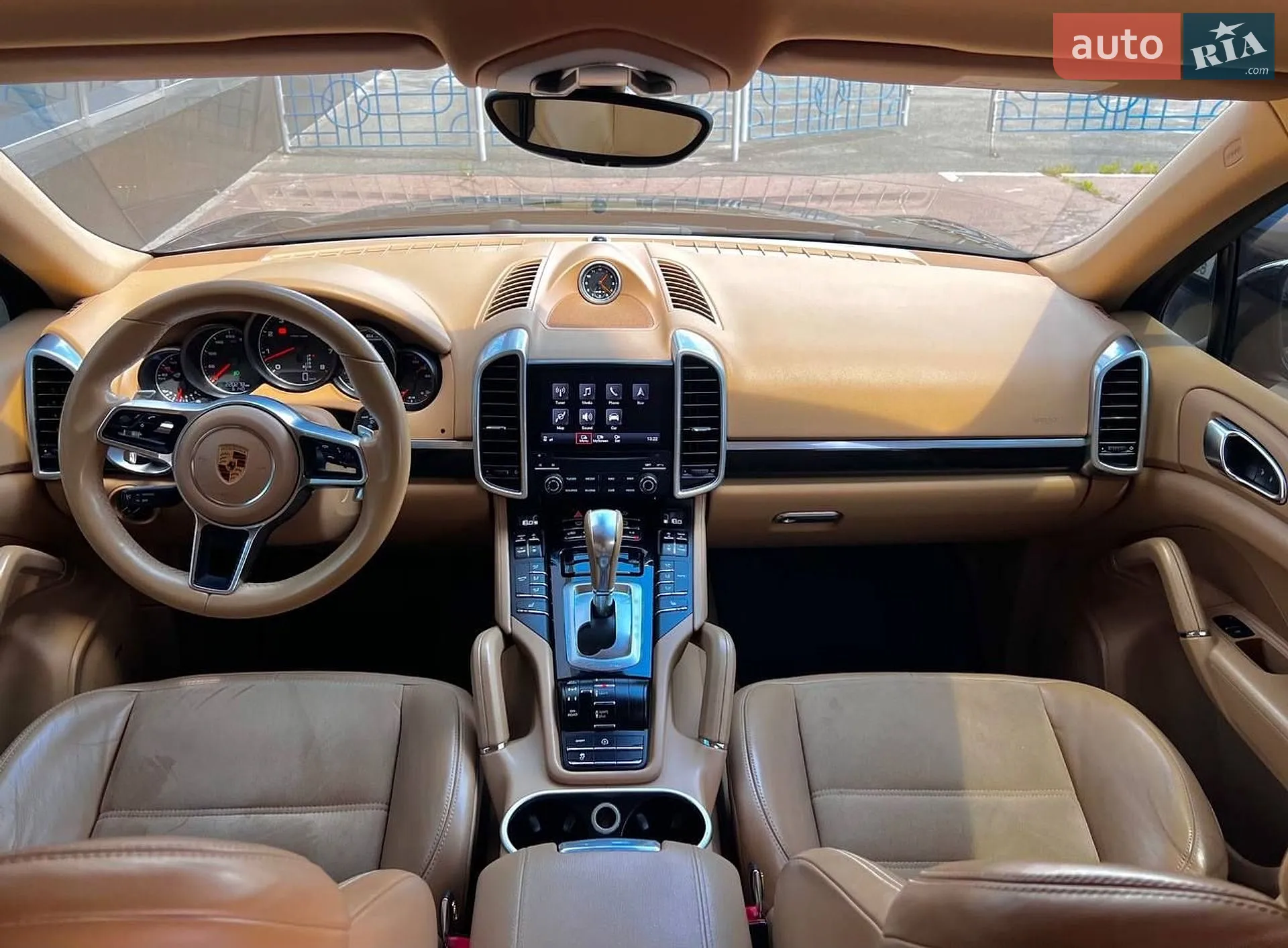 2016 Porsche Cayenne - мініатюра 27