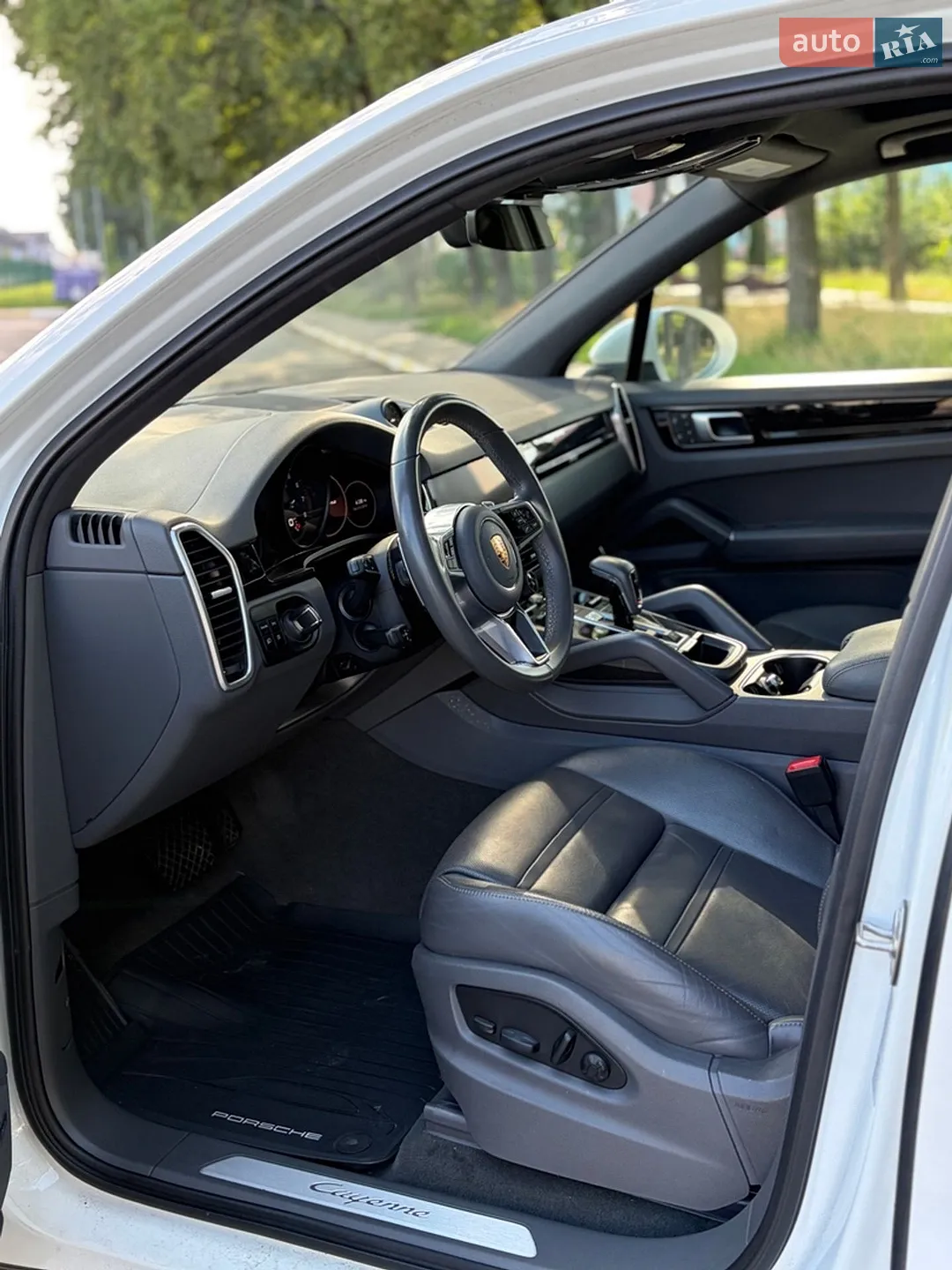2022 Porsche Cayenne - мініатюра 11