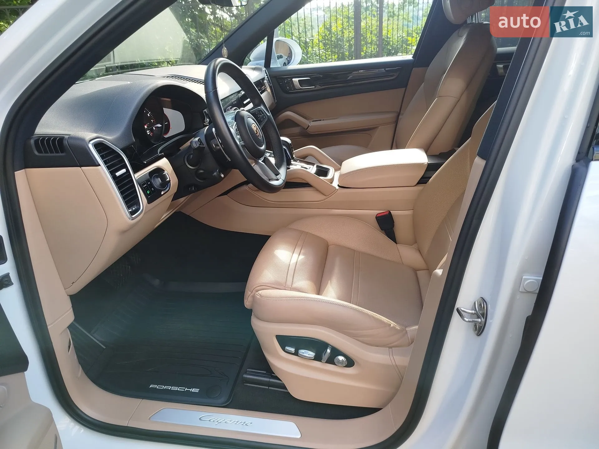 2019 Porsche Cayenne - мініатюра 25