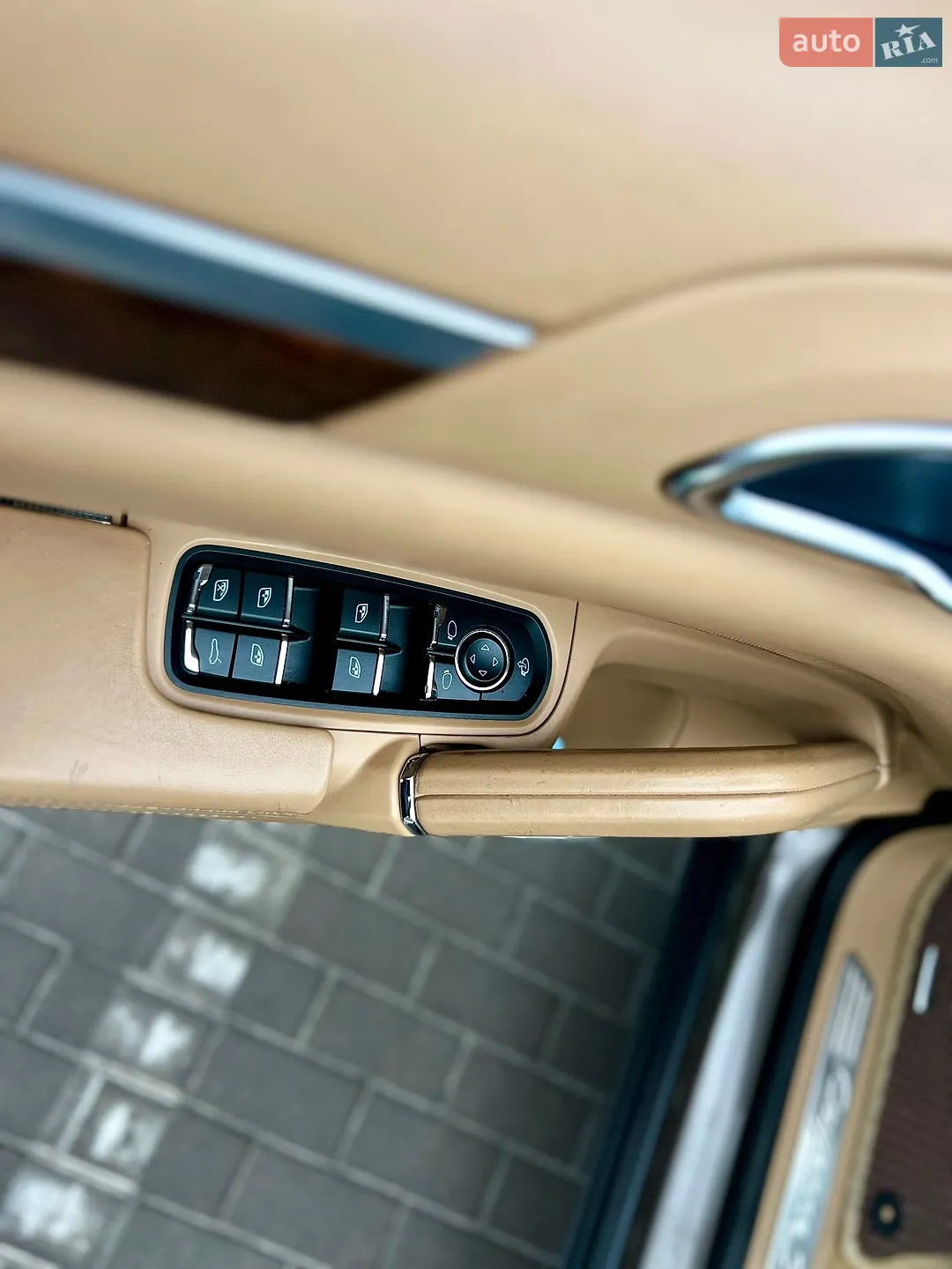 2011 Porsche Cayenne - мініатюра 19