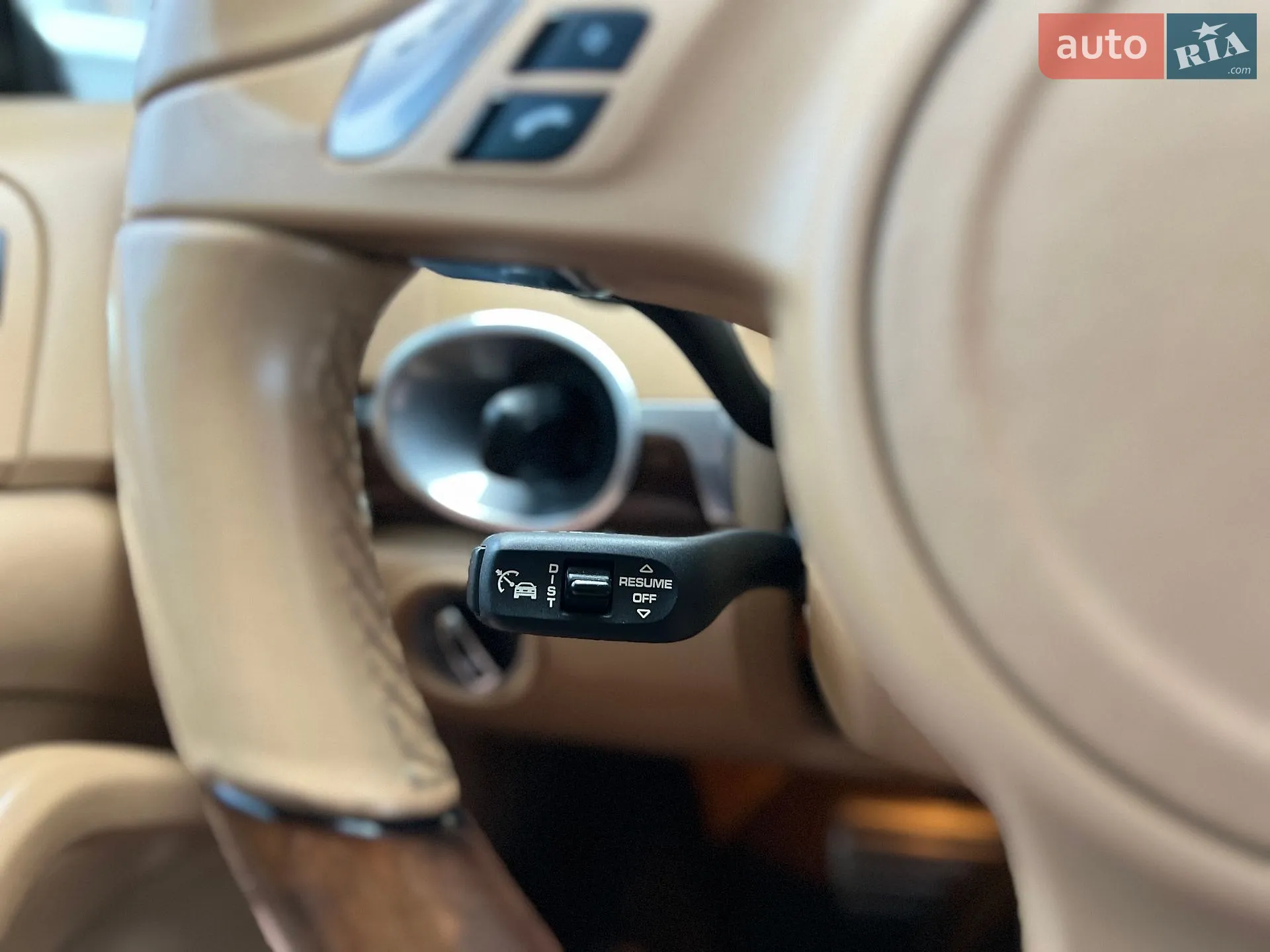 2011 Porsche Cayenne - мініатюра 42