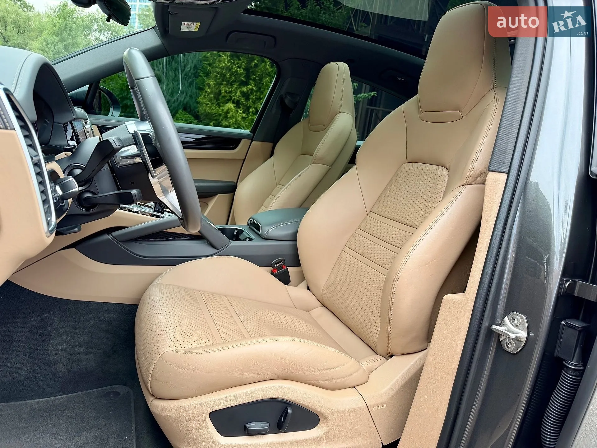 2021 Porsche Cayenne Coupe - мініатюра 17