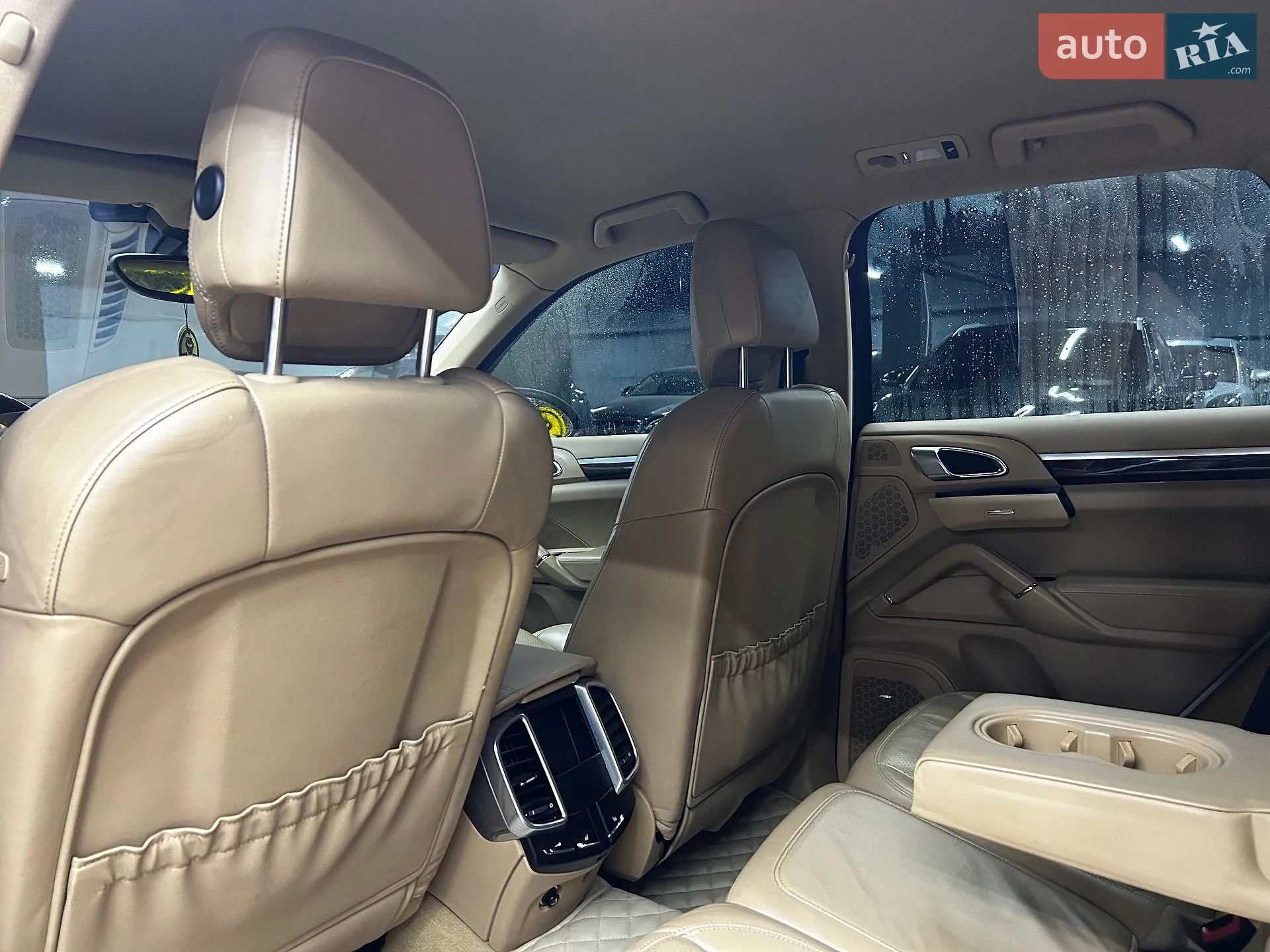 2010 Porsche Cayenne - мініатюра 22