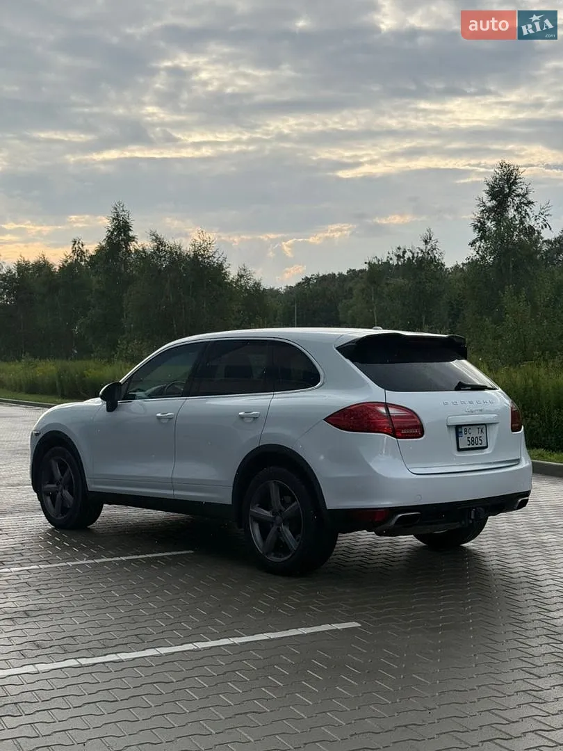 2012 Porsche Cayenne - мініатюра 8