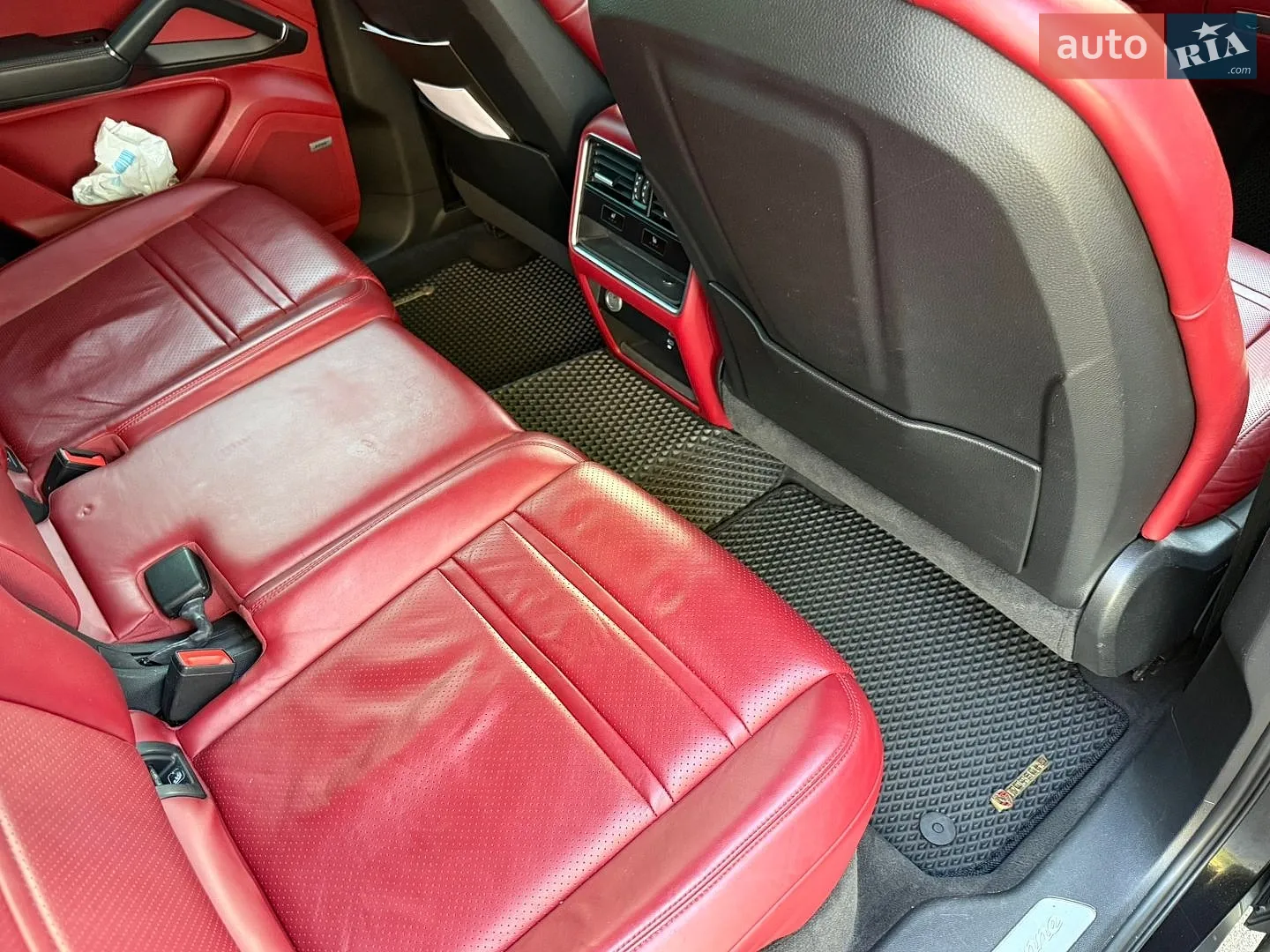 2019 Porsche Cayenne - мініатюра 26