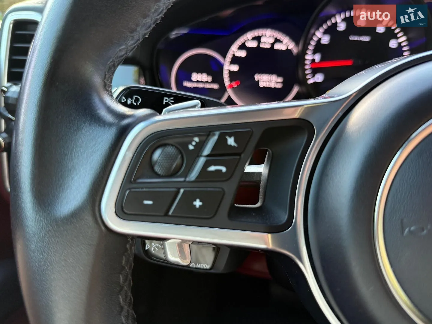 2019 Porsche Cayenne - мініатюра 37