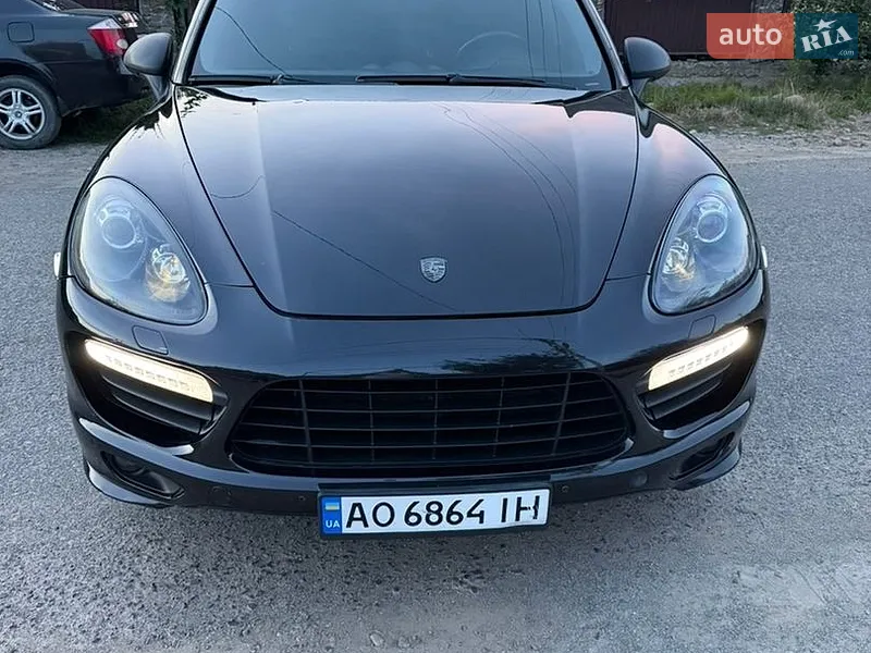 Porsche Cayenne 2012