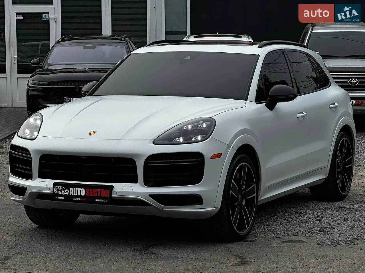 Позашляховик / Кросовер Porsche Cayenne 2018 в Харкові фото 3