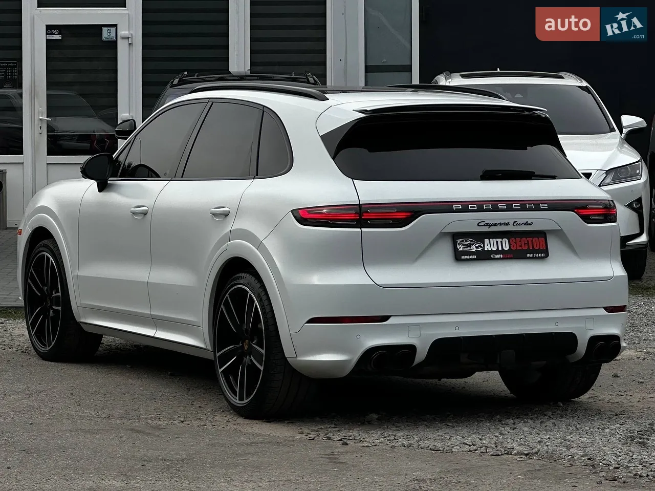 Позашляховик / Кросовер Porsche Cayenne 2018 в Харкові фото 11