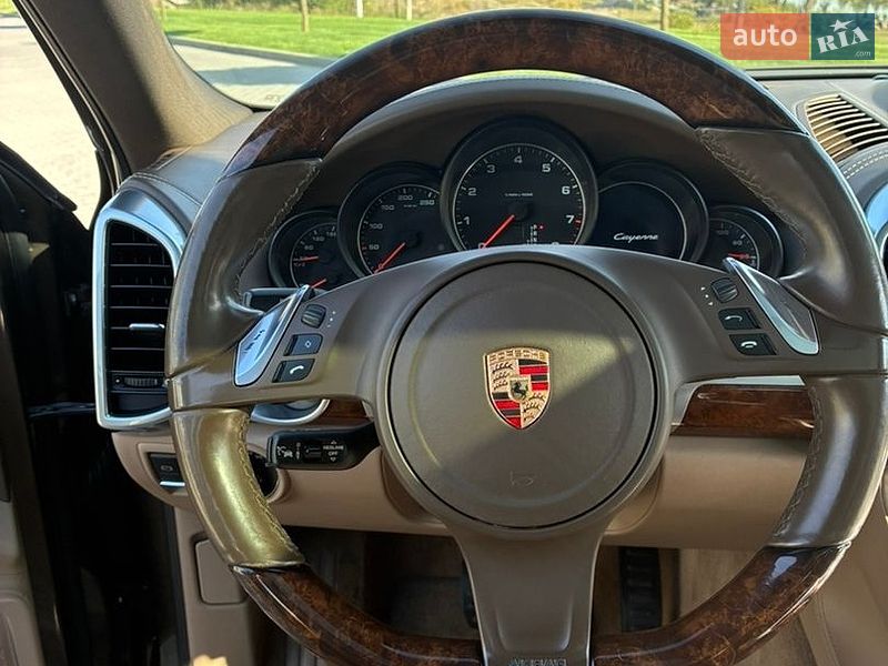 Внедорожник / Кроссовер Porsche Cayenne 2012 в Умани фото 9 Внедорожник / Кроссовер Porsche Cayenne 2012 в Умани
