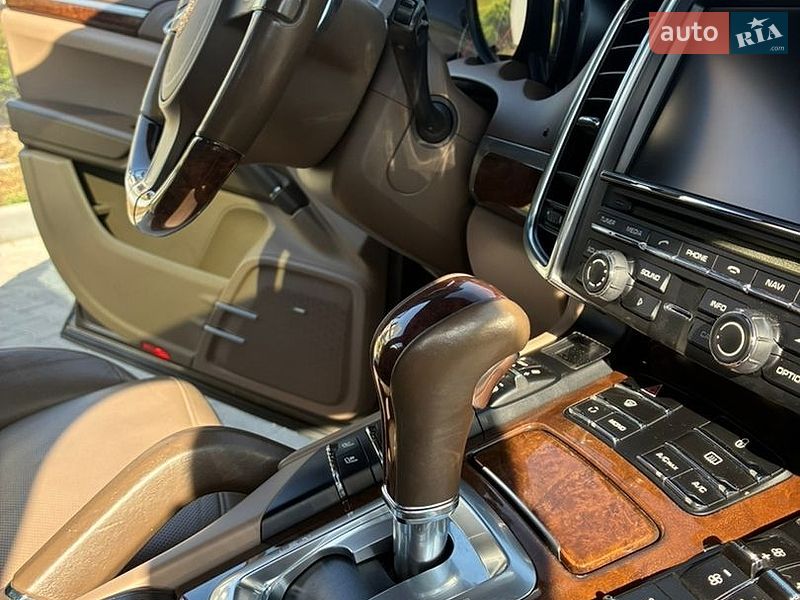 Внедорожник / Кроссовер Porsche Cayenne 2012 в Умани фото 23 Внедорожник / Кроссовер Porsche Cayenne 2012 в Умани