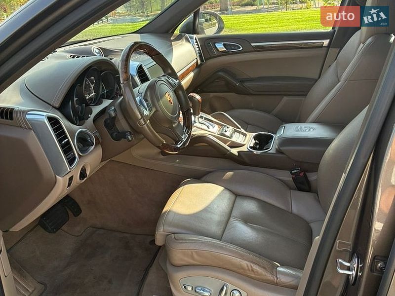 Внедорожник / Кроссовер Porsche Cayenne 2012 в Умани фото 26 Внедорожник / Кроссовер Porsche Cayenne 2012 в Умани