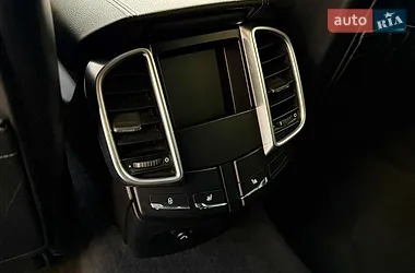 Porsche Cayenne 2017