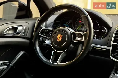 Porsche Cayenne 2017