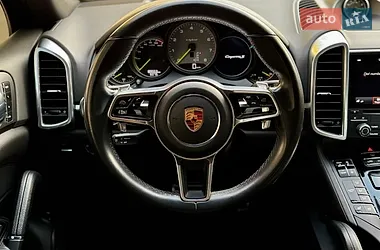 Porsche Cayenne 2017
