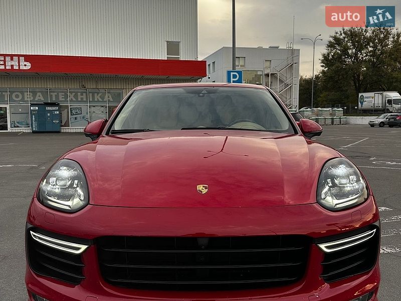 Внедорожник / Кроссовер Porsche Cayenne 2015 в Днепре фото 4 Внедорожник / Кроссовер Porsche Cayenne 2015 в Днепре