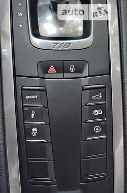 Купе Porsche Cayman 2018 в 