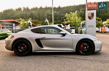 Купе Porsche Cayman 2016 в Киеве
