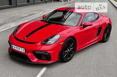 Купе Porsche Cayman 2017 в 