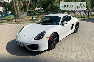 Купе Porsche Cayman 2015 в 